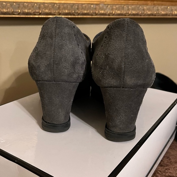 Ellen Tracy Charcoal Gray Suede Leather Lace Up Wedge Womens Wingtip Oxfords - Picture 6 of 7